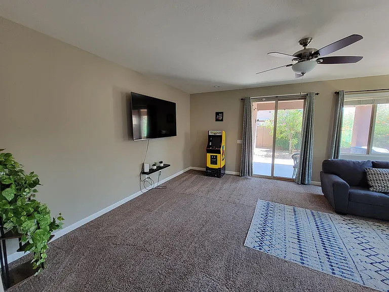9329 W Georgia Ave — Photo 12