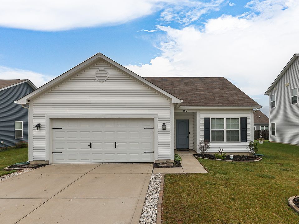 1st image of 202 Longleaf Ln