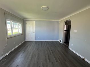 23 Illinois Ave, Cincinnati, OH 45215