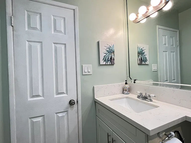 1634 Batson Ave #B8 — Photo 10