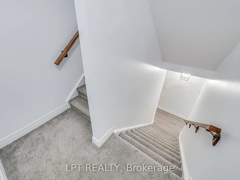 148 Hollybrook Trl S — Photo 21