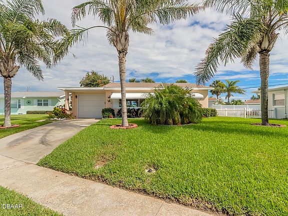 2nd image of 19 Seaside Dr