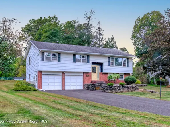 267 N Brigham Lane, Lake Katrine, NY 12449