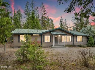 748 Spirit Valley Ln, Blanchard, ID 83804