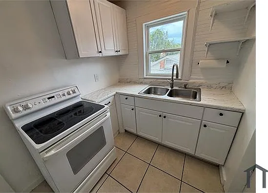 217 Congress Ave — Photo 3