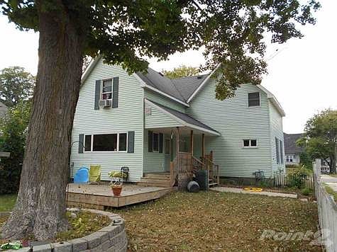 5th image of 458 E Chapin St