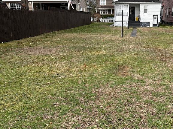 2nd image of 111 Orchard St