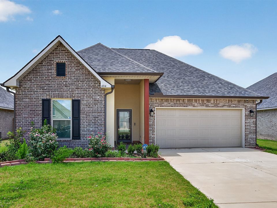 1st image of 404 Blanchard Loop
