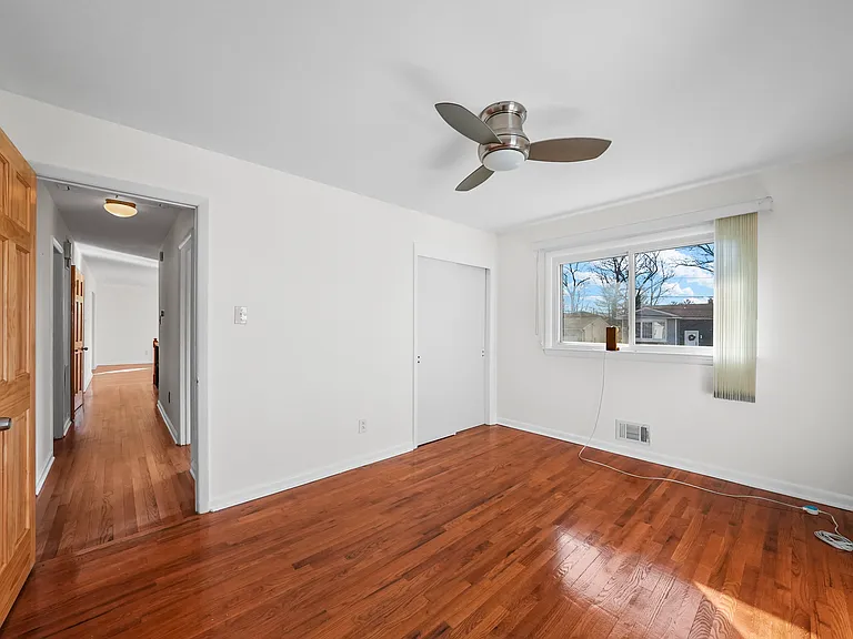 895 Patton St — Photo 28