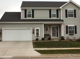1723 Pintail Dr, West Bend, WI 53095