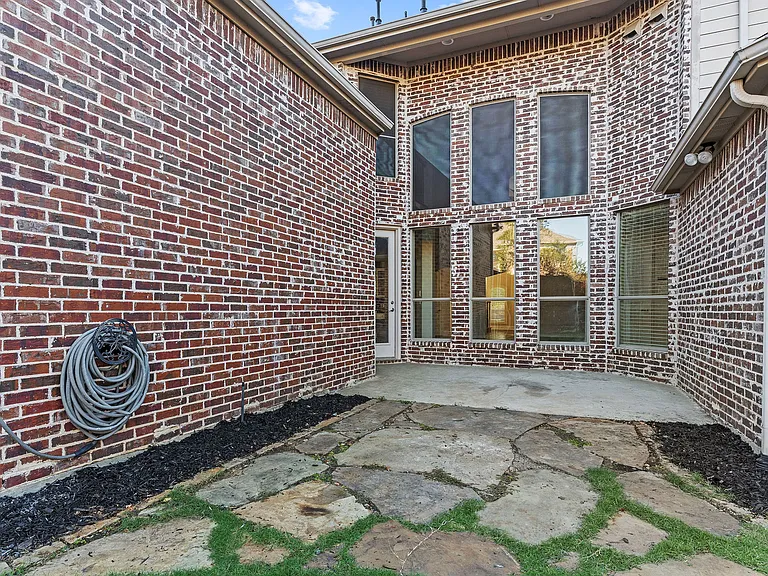 4542 Carraway Dr — Photo 45