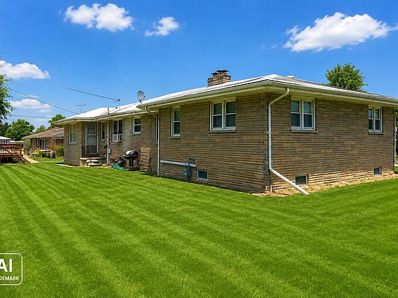 3rd image of 5550 Jefferson Pl