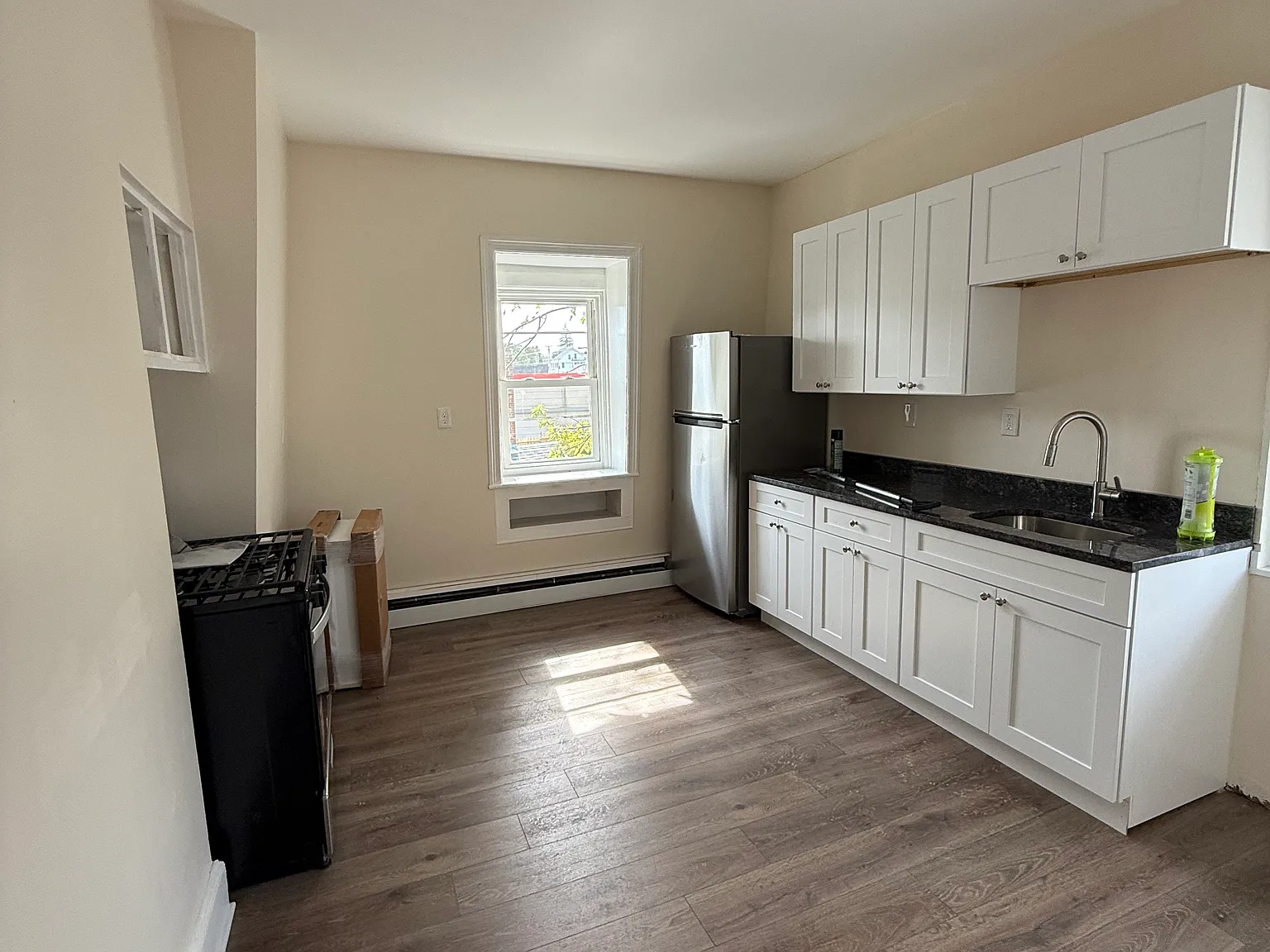 54 Harrison St — Photo 3