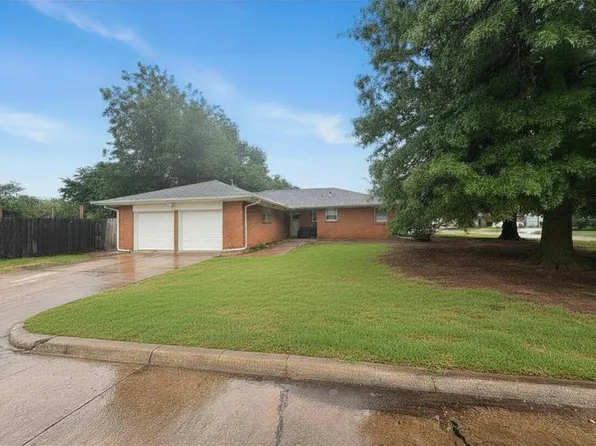 101 Burton Pl, Edmond, OK 73013
