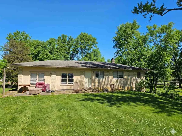 4260 W Crystal St, North Vernon, IN 47265
