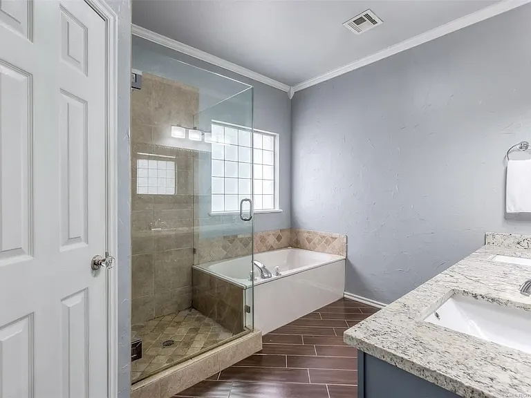 3901 W Canton St — Photo 16