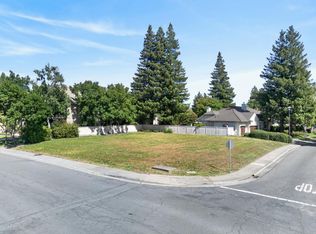 7701 E Shore Dr, Sacramento, CA 95831