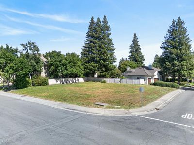7701 E Shore Dr, Sacramento, CA, 95831