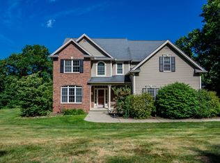 22 Laurel Ridge Rd, Southwick, MA 01077
