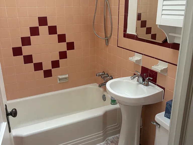 4210 Magee Ave — Photo 5