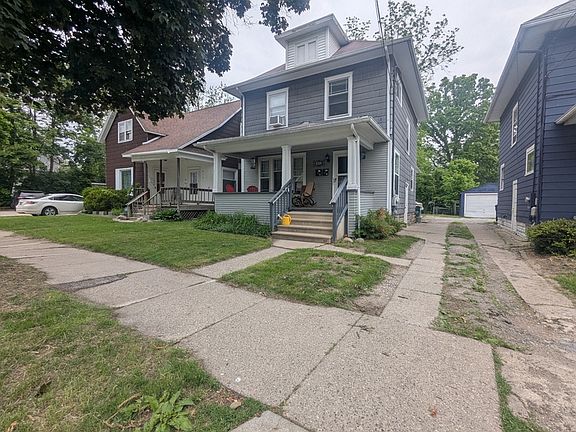 3rd image of 412 W Cesar E Chavez Ave #2