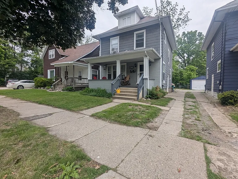 412 W Cesar E Chavez Ave #2 — Photo 3