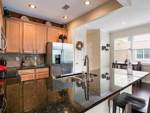 5th image of 5962 Pavilion Dr