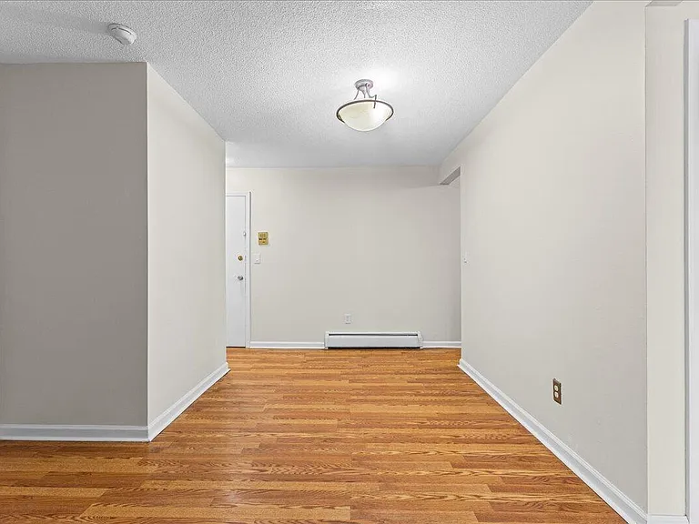 1531 Packard St #13 — Photo 7