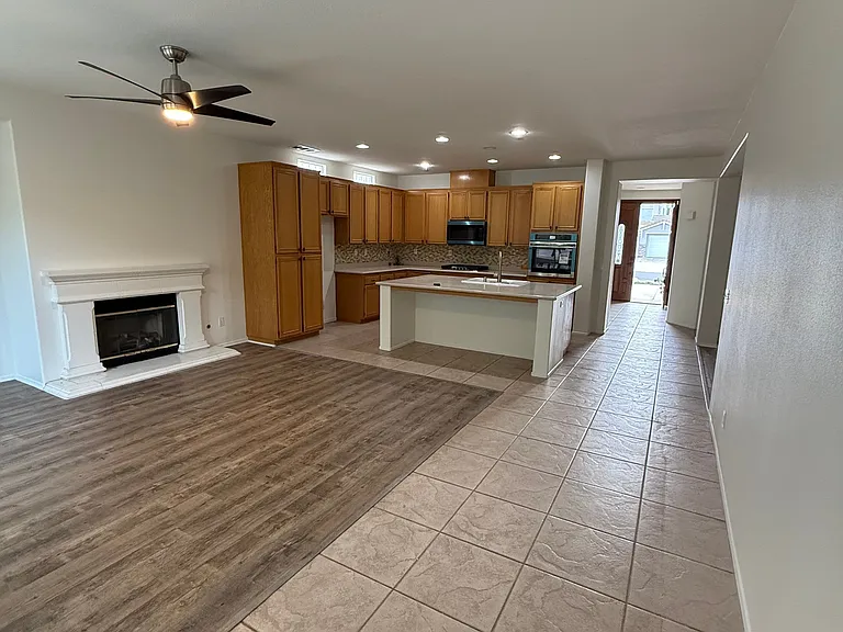 13498 Pheasant Way — Photo 2