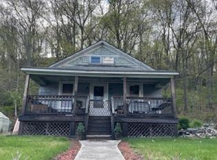 107 Norwich Rd, Plainfield, CT 06374