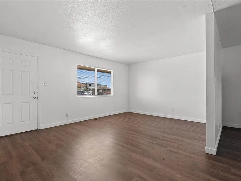 3255 Neil Rd #B — Photo 10