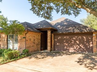 2018 N Saint Andrews Ct, Arlington, TX 76011