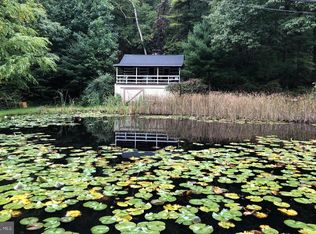 693 Summer Valley Rd, New Ringgold, PA 17960