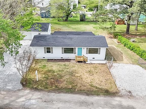 4th image of 1256 Poquoson Ave