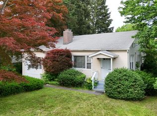 11 Well Ave, Danbury, CT 06810