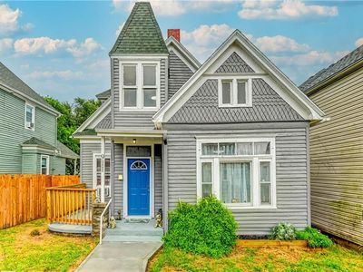 911 S 16th St, Saint Joseph, MO, 64503