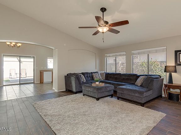 5th image of 2746 E Carol Ave