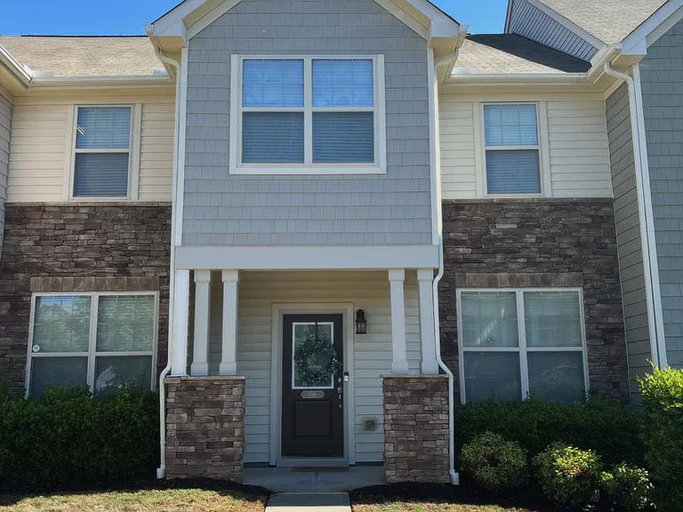 106 Mount Evans Dr — Photo 2