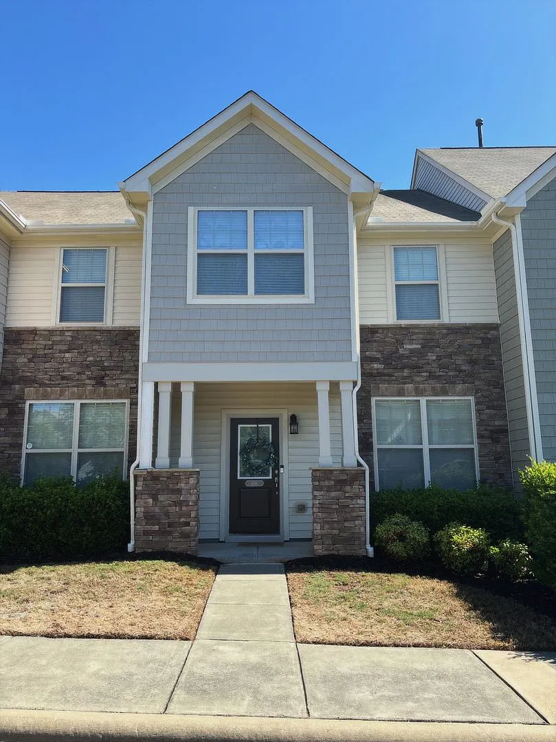 Building Photo - 106 Mount Evans Dr