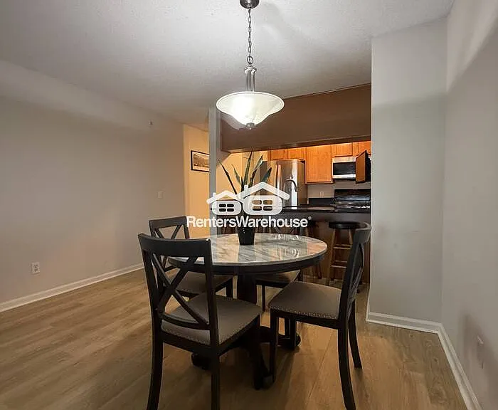 520 Ridgewood Ave #102 — Photo 2