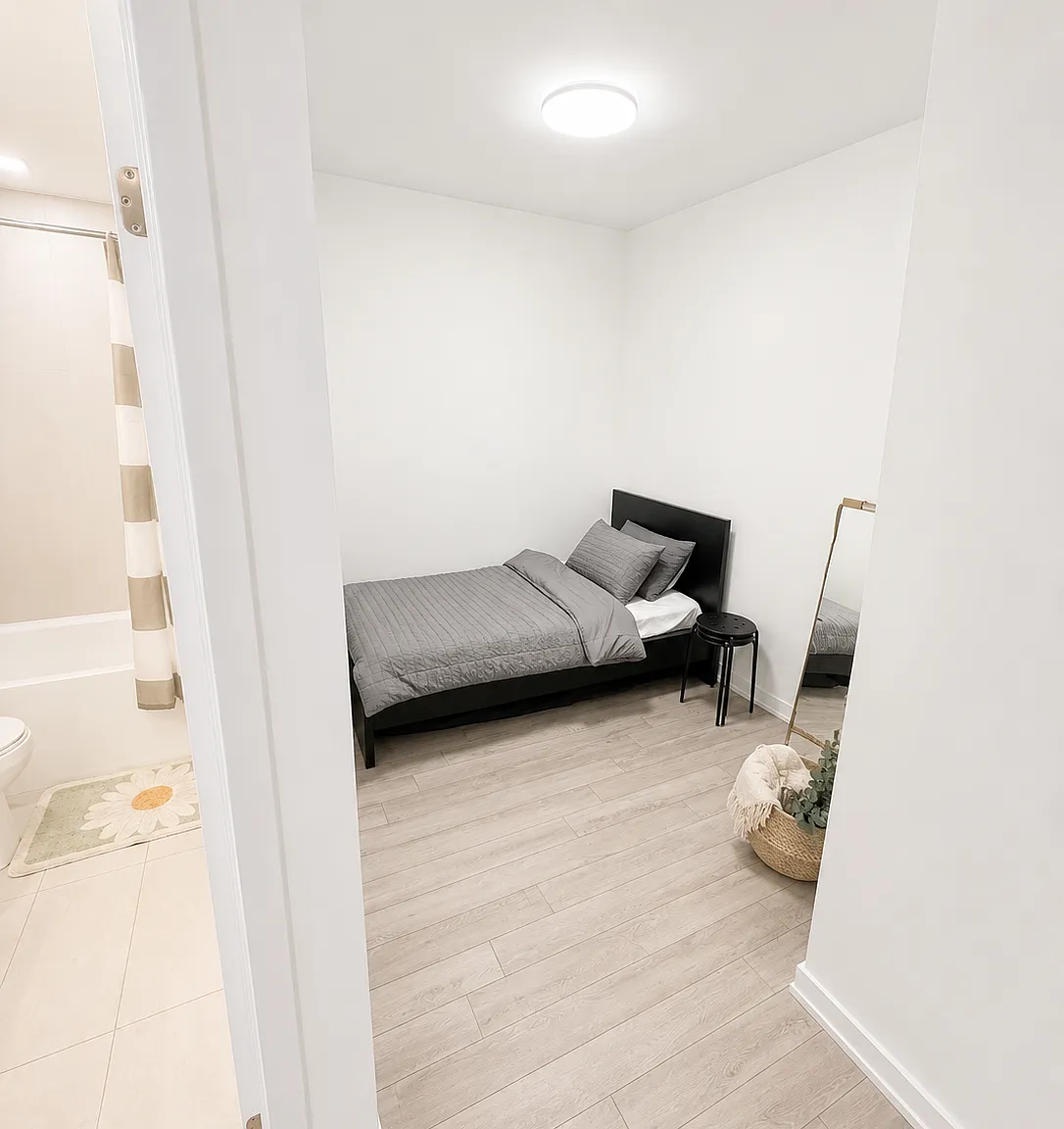 2 bed, 568 sqft, $2,500 — Photo 3