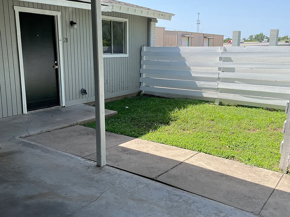 20 W Adams Ave #28