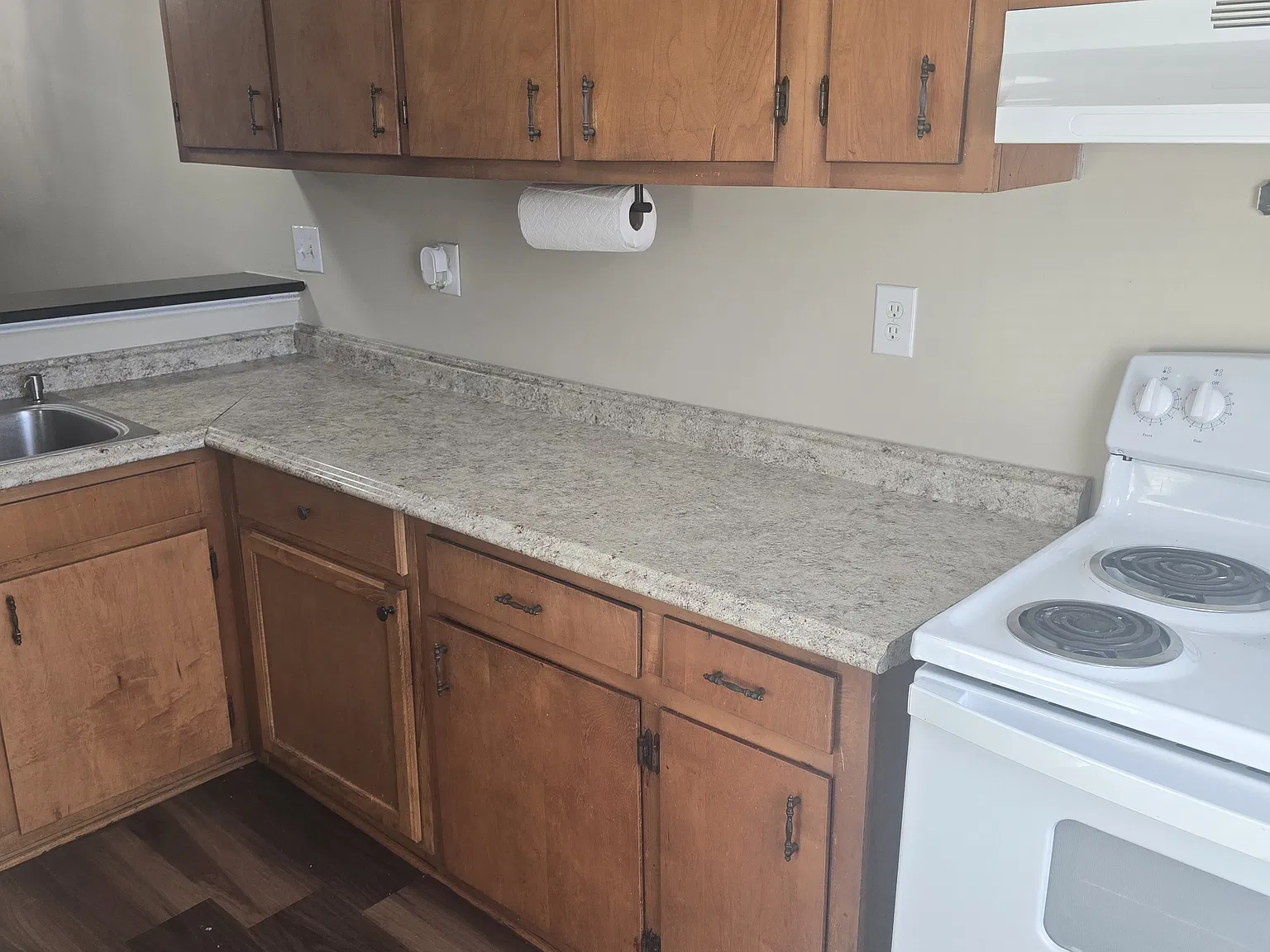 3 bed, 1101 sqft, $1,150 — Photo 2