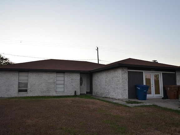 2nd image of 2837 Vancouver Dr