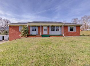 548 Johnston School Rd, Asheville, NC 28806