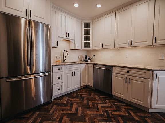 2nd image of 1436 N Gilpin St APT 8
