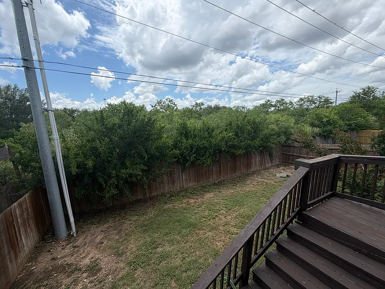 7615 Equinox Hl — Photo 25