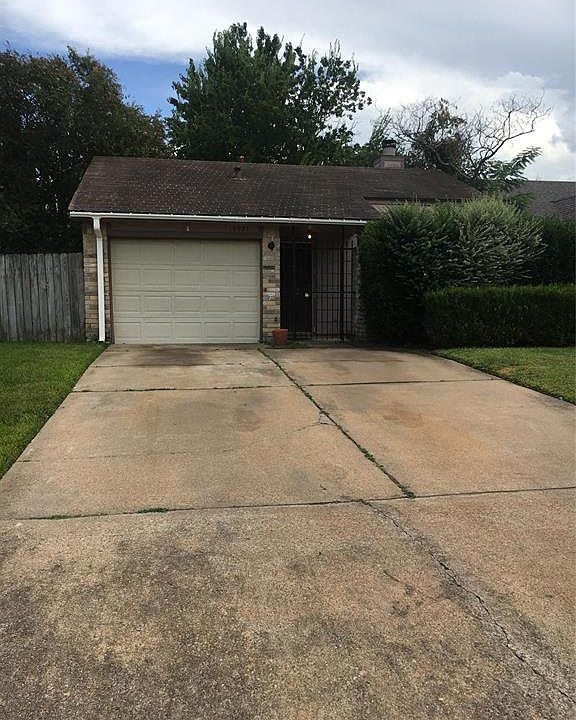 1st image of 19921 Stoney Haven Dr