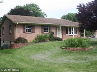 13814 Northcrest Rd, Hagerstown, MD 21742