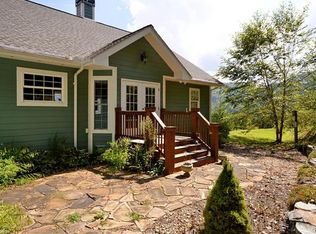 403 Winfield Dr, Clyde, NC 28721